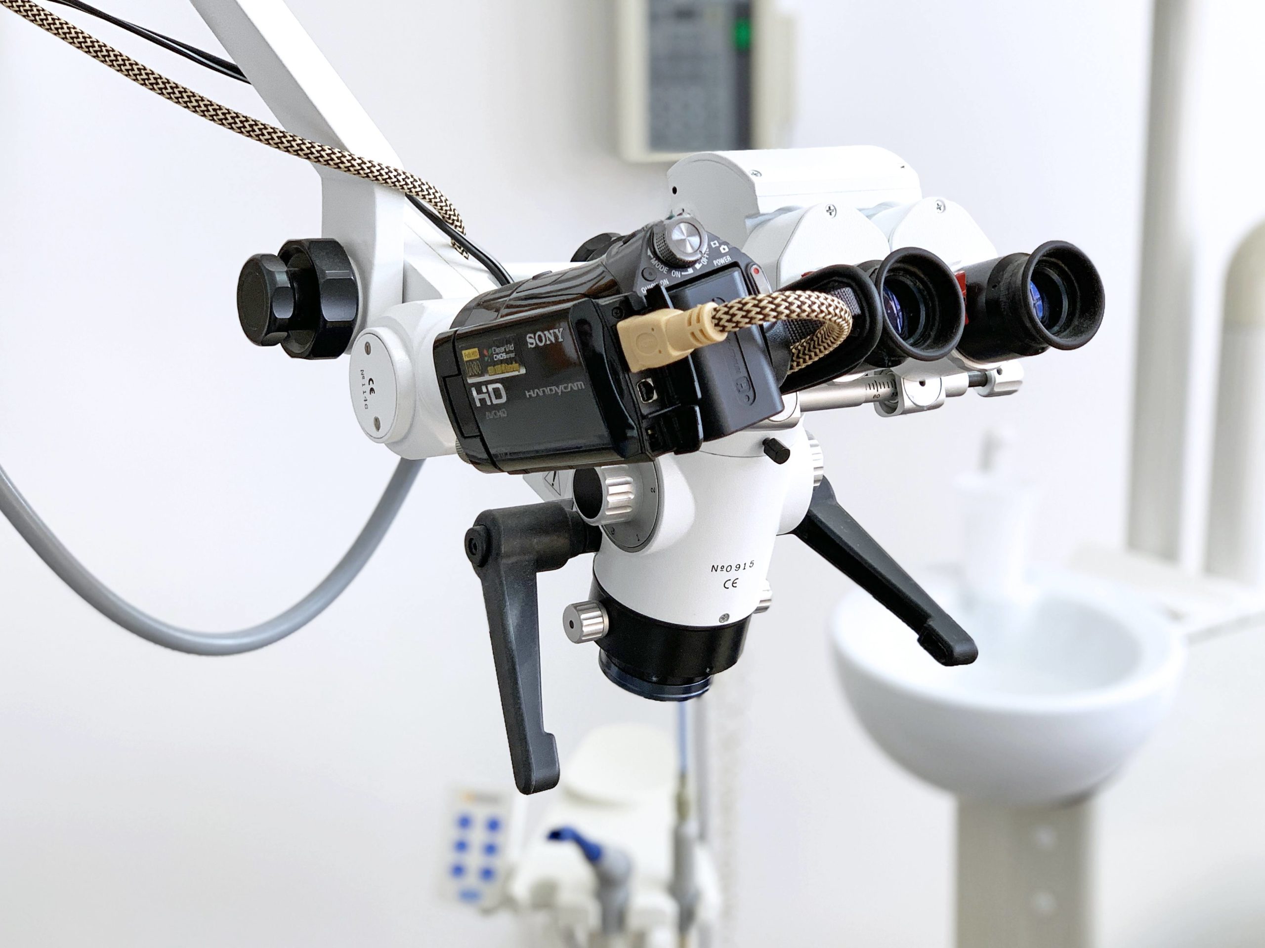 Microscópio Clínico